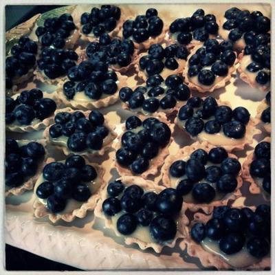 bosbessentaartjes (hapklare kleine pasteitjes)