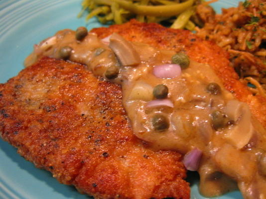 alligator scallopini met kappertjes champignonsaus