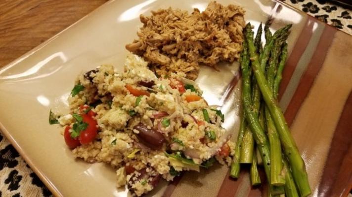 tomaat, artisjok en feta couscous salade