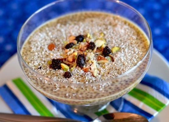 vegan chia kheer (indisch pudding dessert)