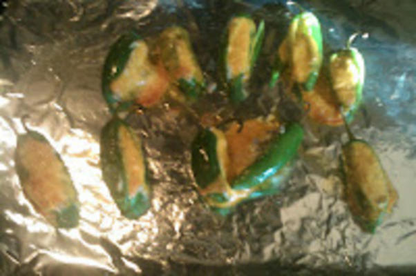 gevulde jalapenos met gemalen biefstuk