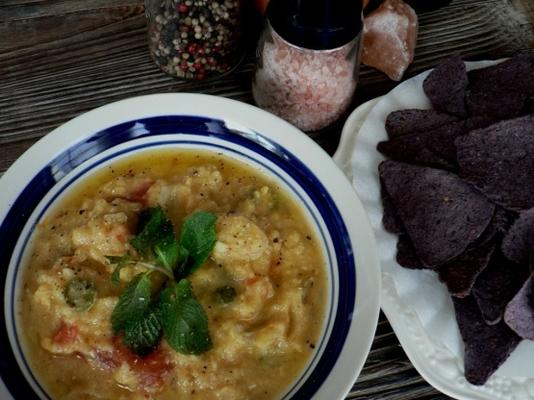 Mexicaanse tuinboongazerpacho met verse munt