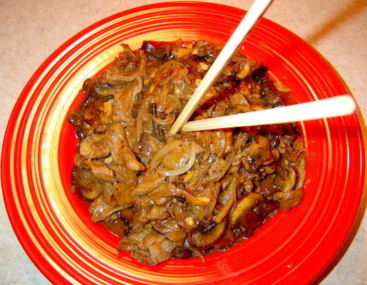 Szechuan steak en mushroom roerbakken