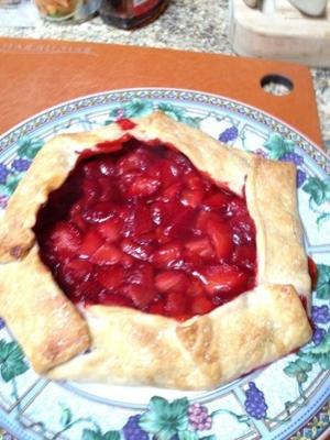 rustieke aardbeitaart