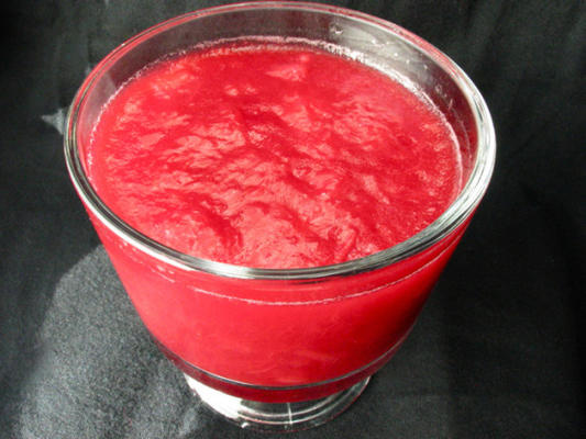 aardbeien rabarber gelatine cups