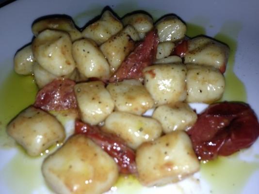 geitenkaas gnocchi met zongedroogde tomaten bruine botersaus