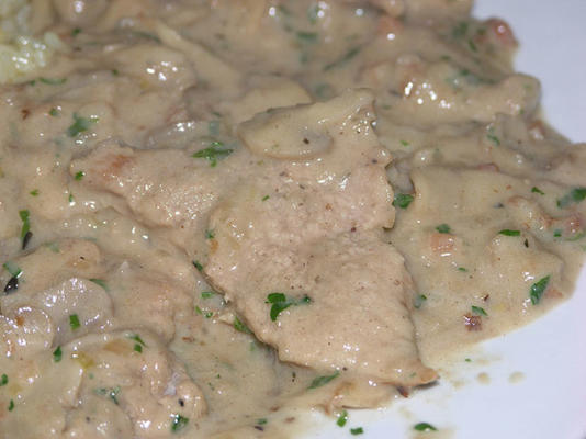 nitkoandrsquo; s sautandeacute; ed kalfsvlees met champignons