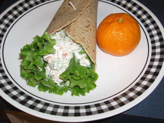 kippensalade wrap met Griekse yoghurt