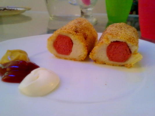 hot dog roll