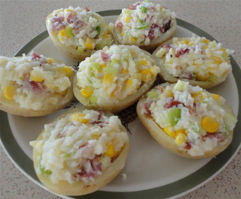 gevulde aardappelhelften