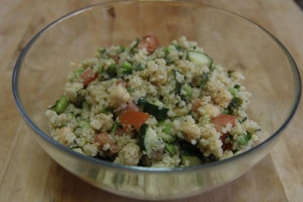 groente- en quinoasalade