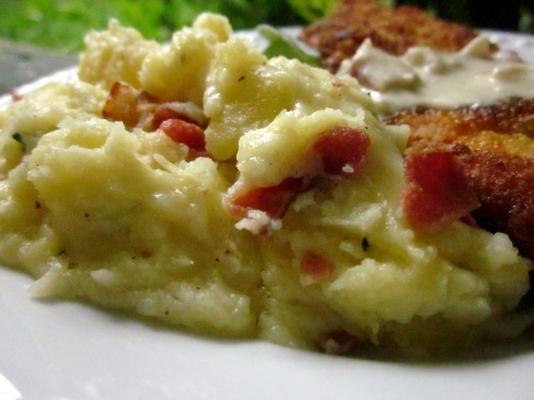 kaasachtige aardappelpuree met gekarameliseerde salieboter
