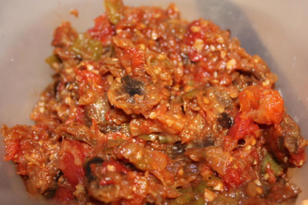 aubergine (aubergine) salade / kaviaar