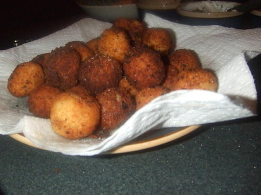 maak aardappel en vulling ballen