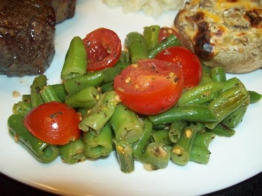 groene bonen met tomatensalade