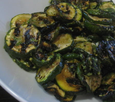 courgette met basilicumvinaigrette