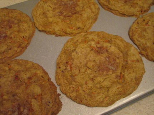 wortel-noot muffin-bovenkanten