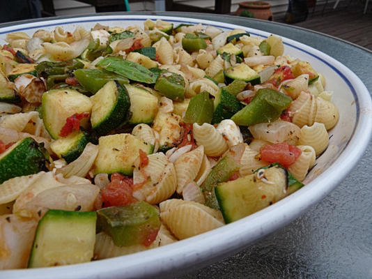 zomer in een kom aka gegrilde groenten pasta
