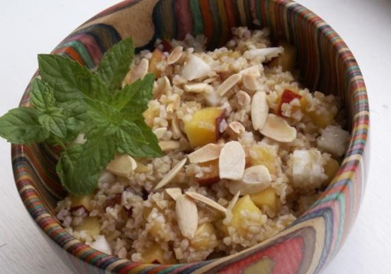 bulgur tarwe en perziksalade