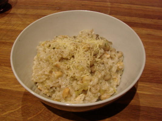 risotto van champignons, prei en cashewnoten