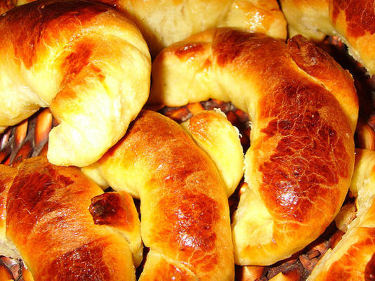 bratislava maanzaad croissants (bratislavske makove rozteky)