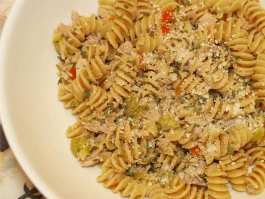 pasta met tonijn en olijven