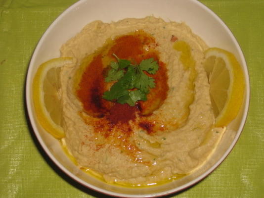 lekkere pittige hummus