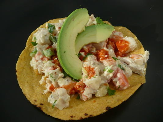 kippensalade tostadas