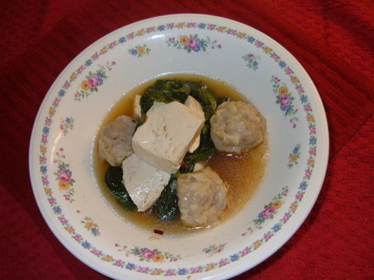 shumai-soep van varkensvlees