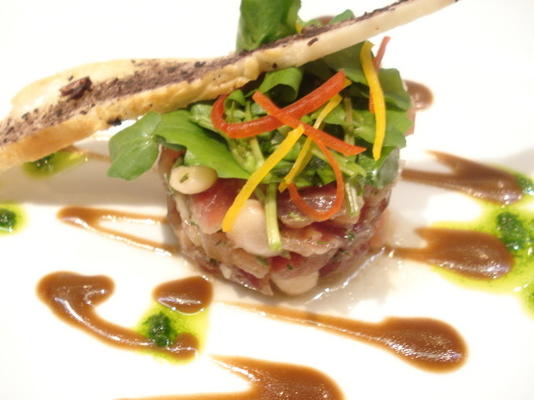 geelvintonijn met groene salade