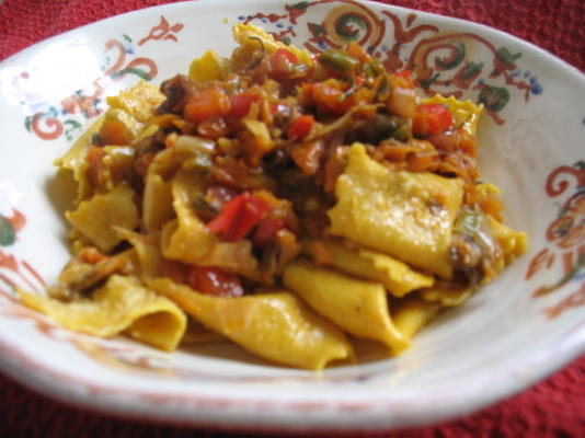 pappardelle bolognese con verdure