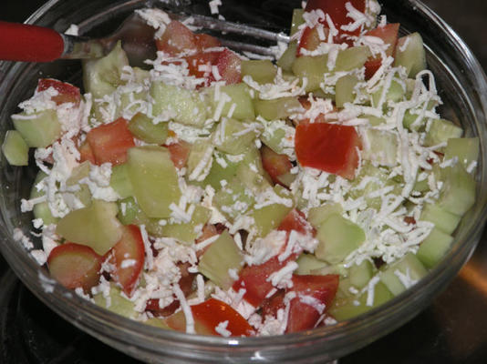 snelle en gemakkelijke gemengde salade met feta-kaas