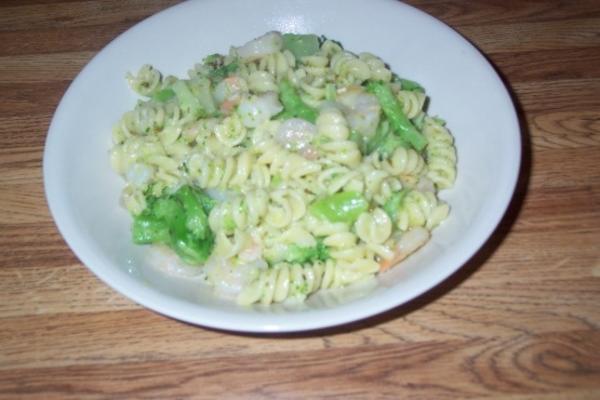 garnalen en broccoli met rotini