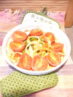 gebakken catalina roma tomaten en vadallia uien