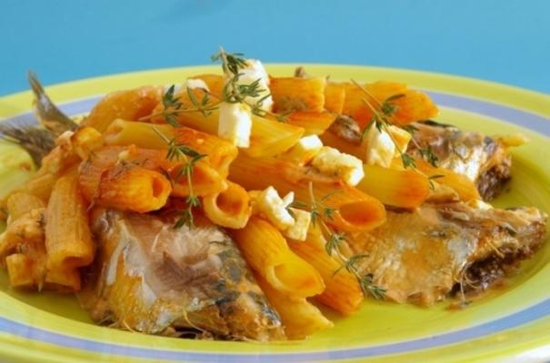 penne con la sardine (gebakken pasta en sardines)