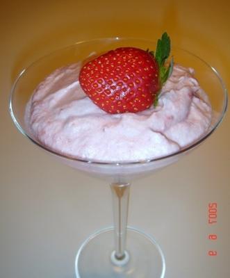 aardbeien mousse kopjes