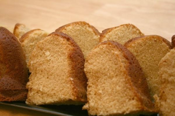 minder-cook pond cake met citroen glazuur