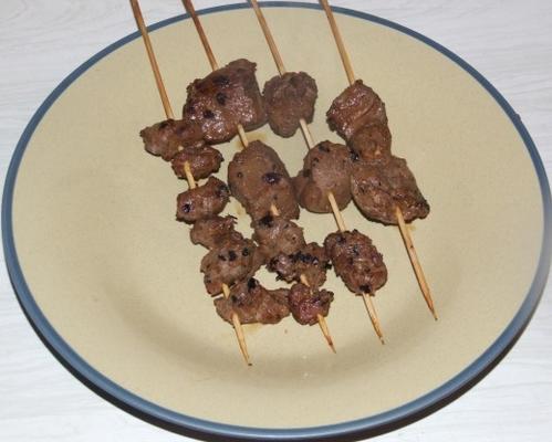 gemarineerde kalfsvlees kebab