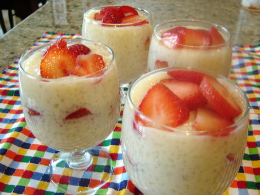 Strawberry tapioca parfaits