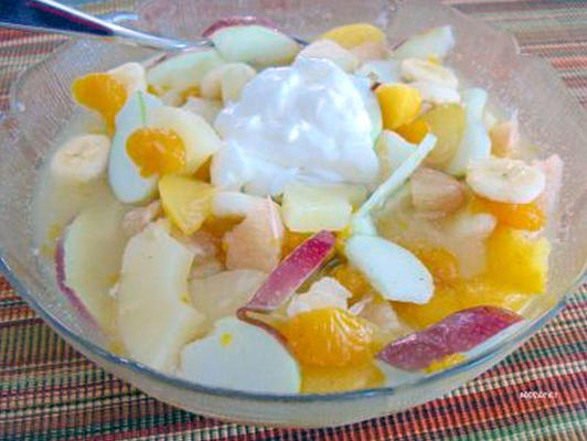 fruitsalade met kardemom en nootmuskaat