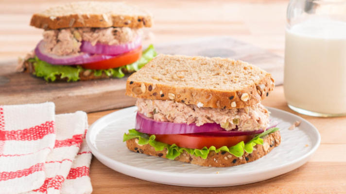 panera brood tonijnsalade sandwich