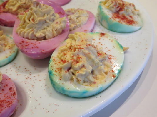 gemarmerd deviled eggs