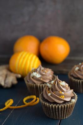 veganistische chocolade cupcakes met gember en sinaasappel