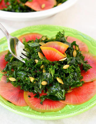 boerenkoolsalade met snoekbaars, watermeloen-radijs