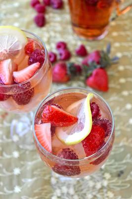 aardbei en limoncello rosé sangria